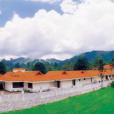 Hotel Silver Crest Теккаді Екстер'єр фото